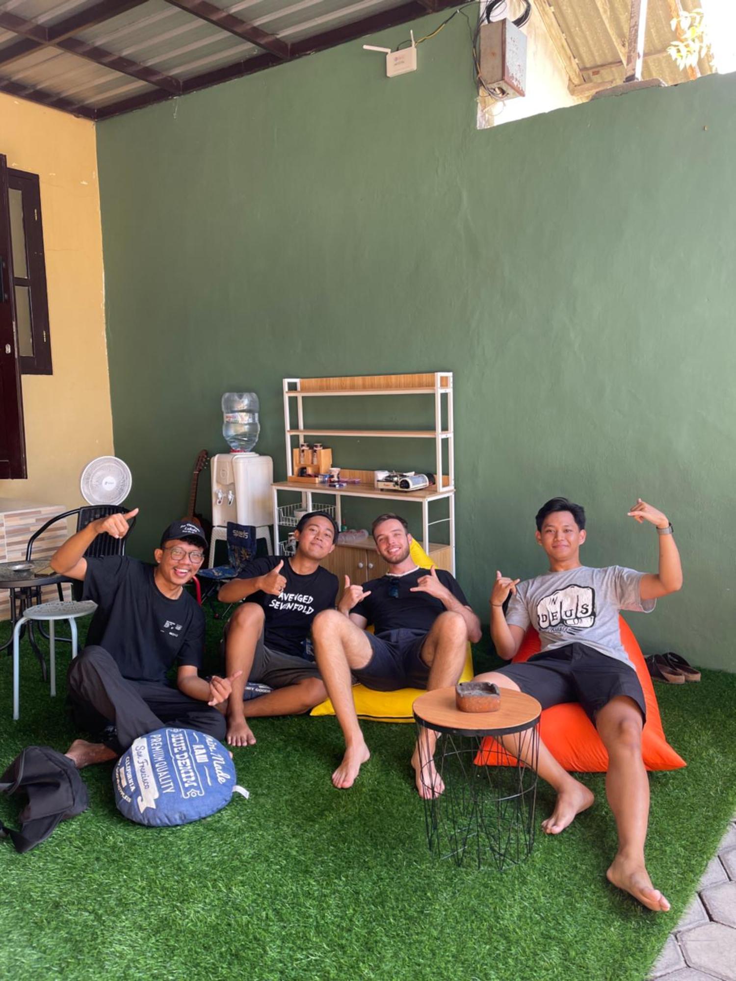 Offspring Ijen Hostel Banyuwangi Exterior photo
